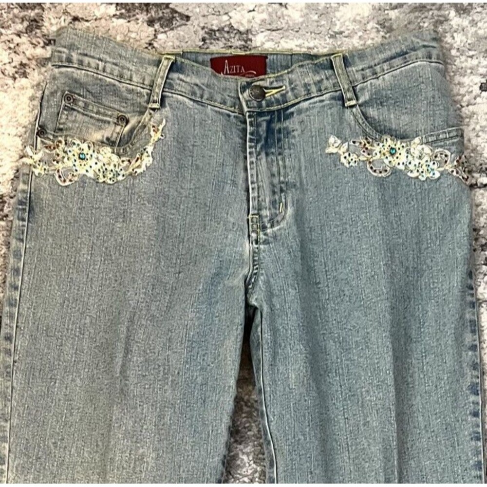 Azita Blue Light Wash Flower Beaded Pocket Flare Leg Jeans Size 30 - Picture 2 of 8
